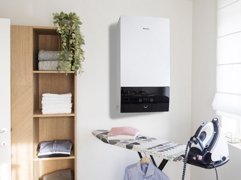 Daikin Altherma EABH lage temperatuur wandmodel (binnenunit)